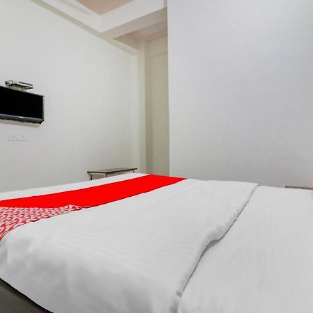 מטורה Rajlakshmi Guest House מראה חיצוני תמונה