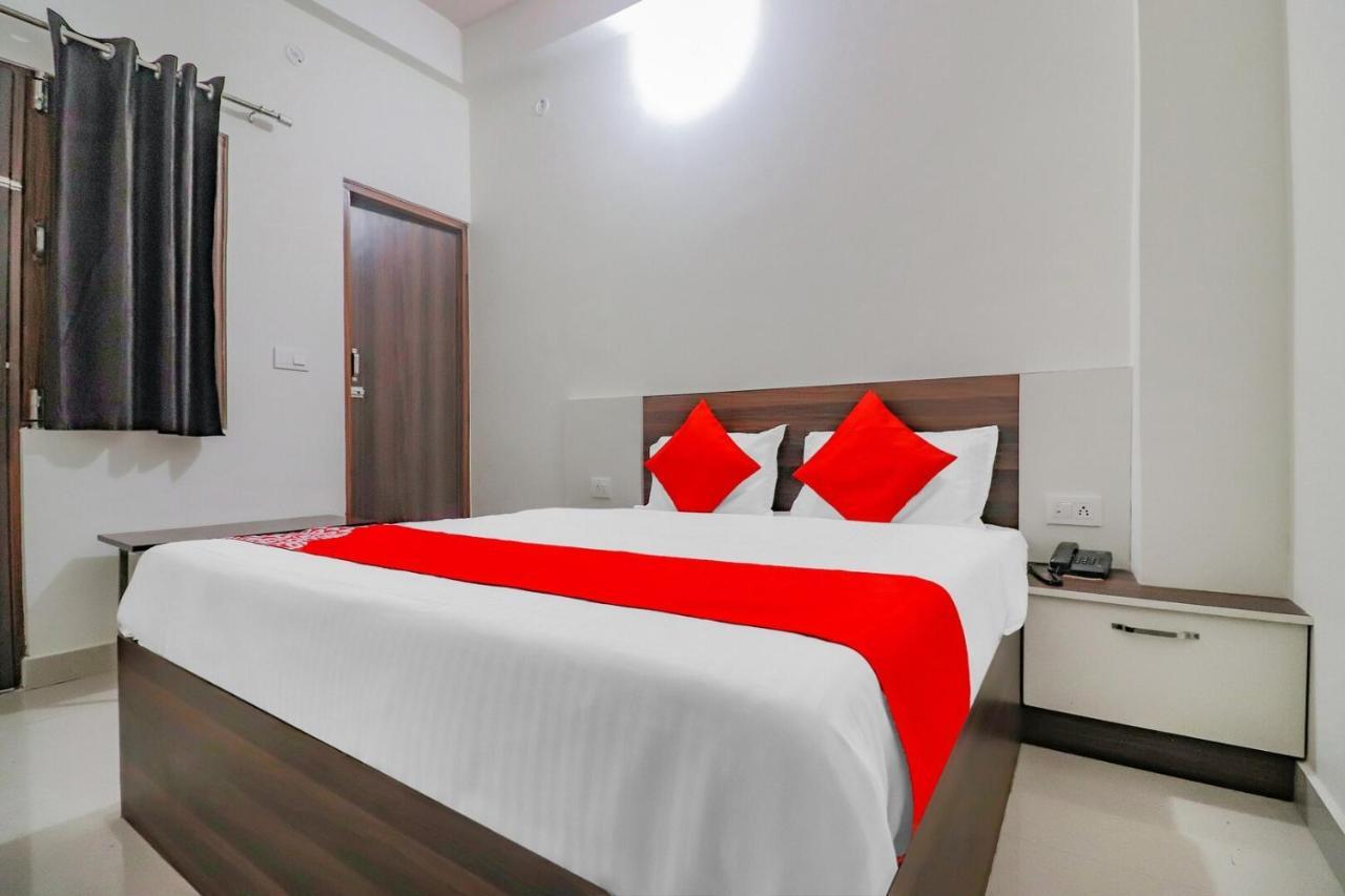 מטורה Rajlakshmi Guest House מראה חיצוני תמונה